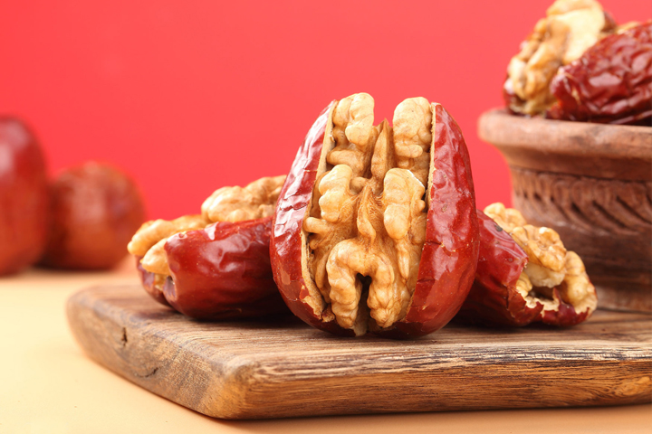 枣夹核桃 枣夹核桃